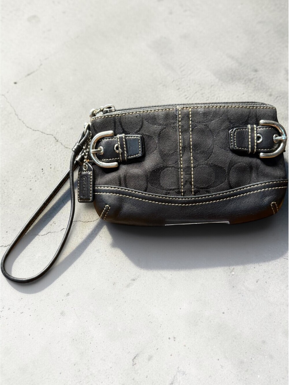 Coach Vintage Signature C Wristlet Black Leather Silver Buckle Y2K Dust Bag
